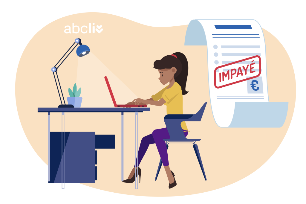 Femme travaillant sur un ordinateur avec une facture marquée “impayé” à côté, illustrant un problème de factures impayées.